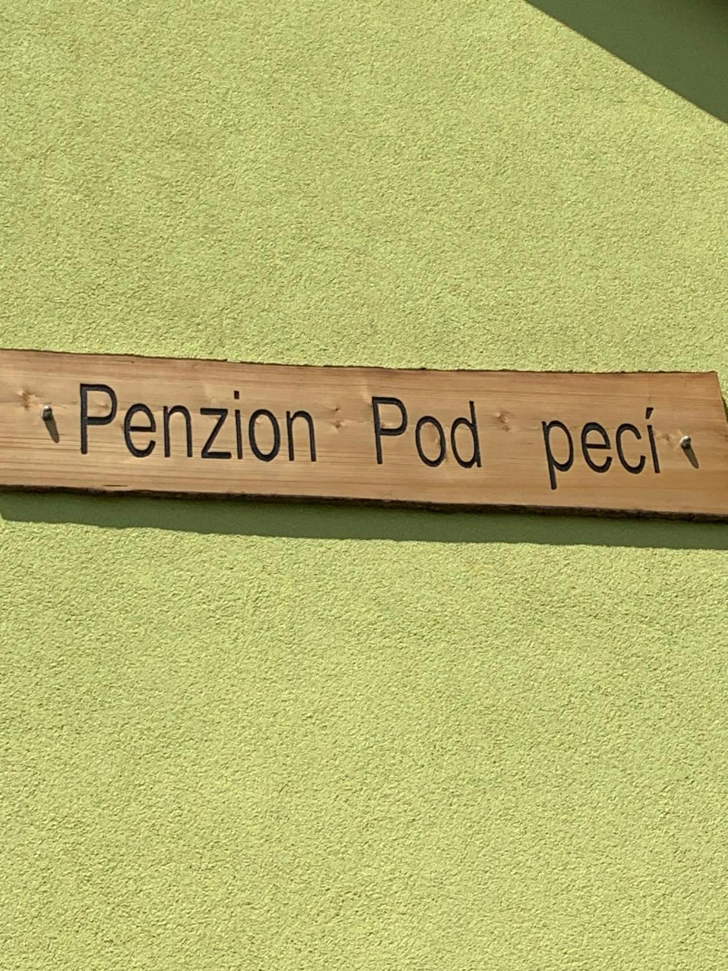 Penzion Pod Peci Lenora Luaran gambar